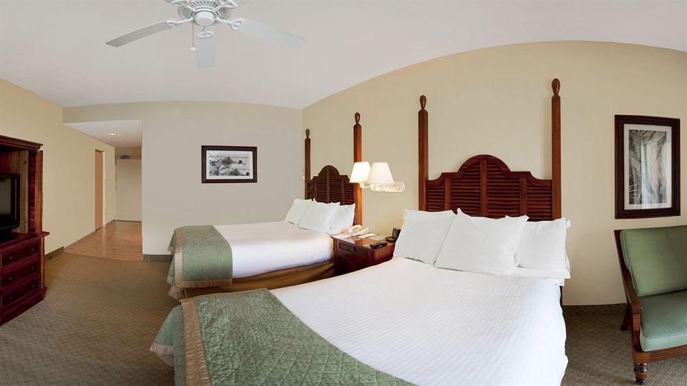 ชูการ์ เบย์ รีสอร์ต แอนด์ สปา Hotel Smith Bay  ภายนอก รูปภาพ