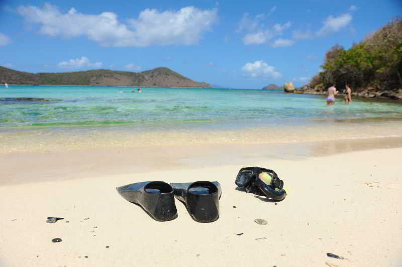 ชูการ์ เบย์ รีสอร์ต แอนด์ สปา Hotel Smith Bay  ภายนอก รูปภาพ